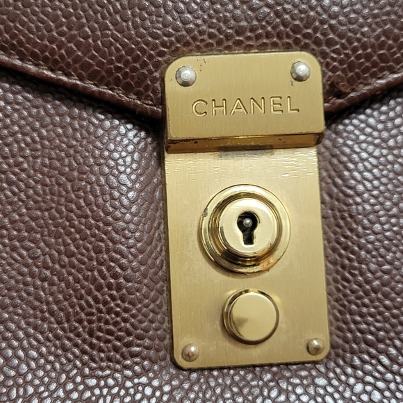 CHANEL 1990 Brown Caviar Leather/ Gold Hardware Briefcase - Picture 14 of 16
